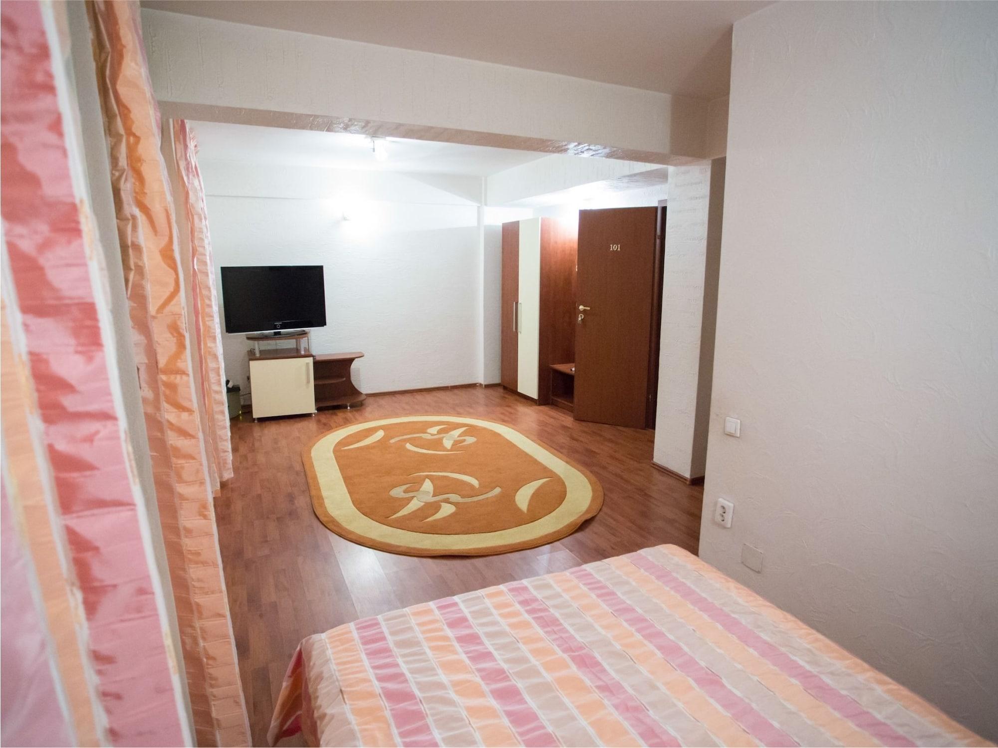 Hotel Euphoria Craiova Buitenkant foto
