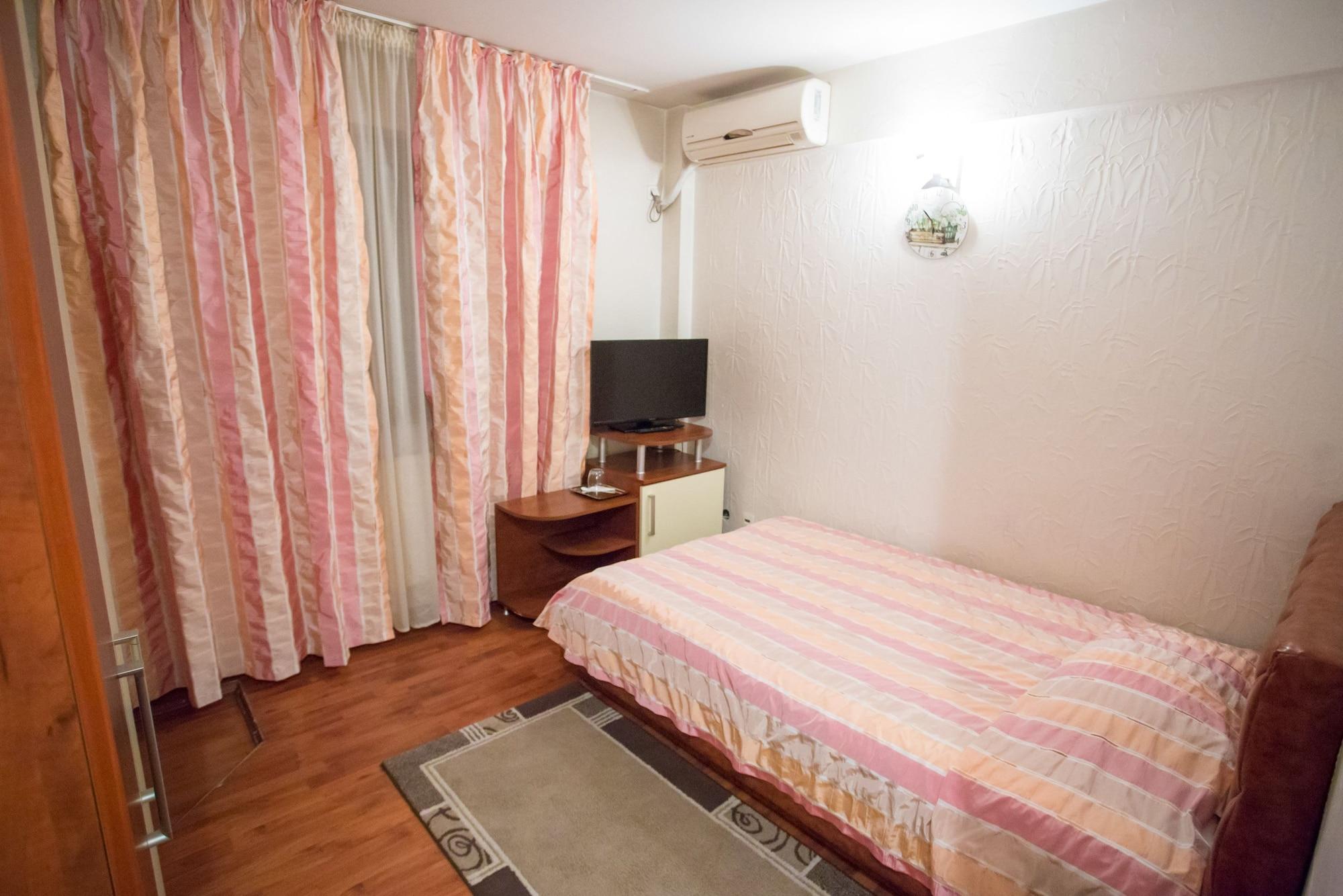 Hotel Euphoria Craiova Buitenkant foto
